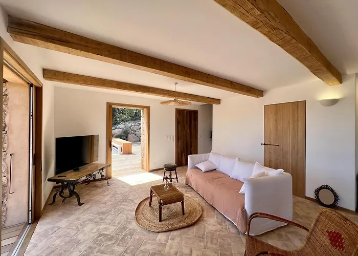 Villa Bergerie De Charme, Piscine Chauffee, Vue Nature Entre Et Montagne, *