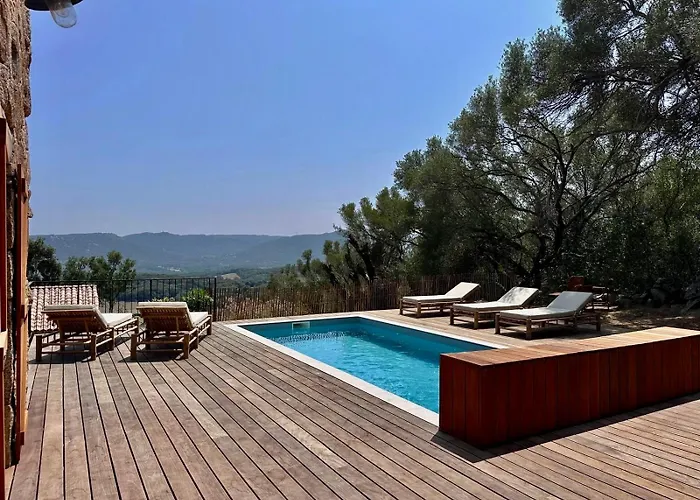 Bergerie De Charme, Piscine Chauffee, Vue Nature Entre Et Montagne, ヴィラ *
