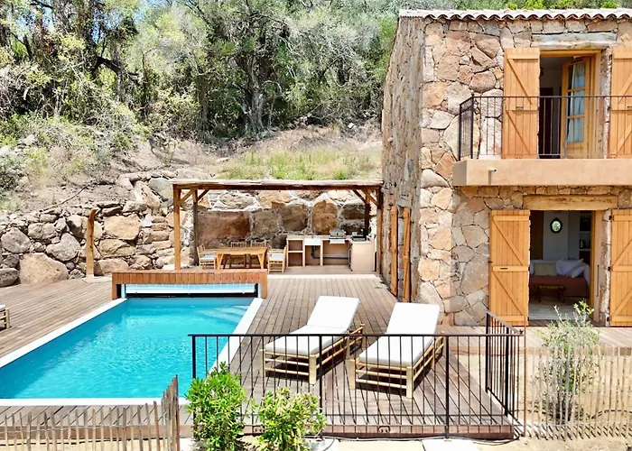 Vila Bergerie De Charme, Piscine Chauffee, Vue Nature Entre Et Montagne, Sotta